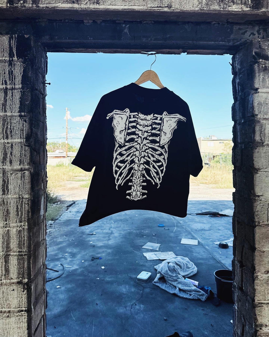 Dry Bone T