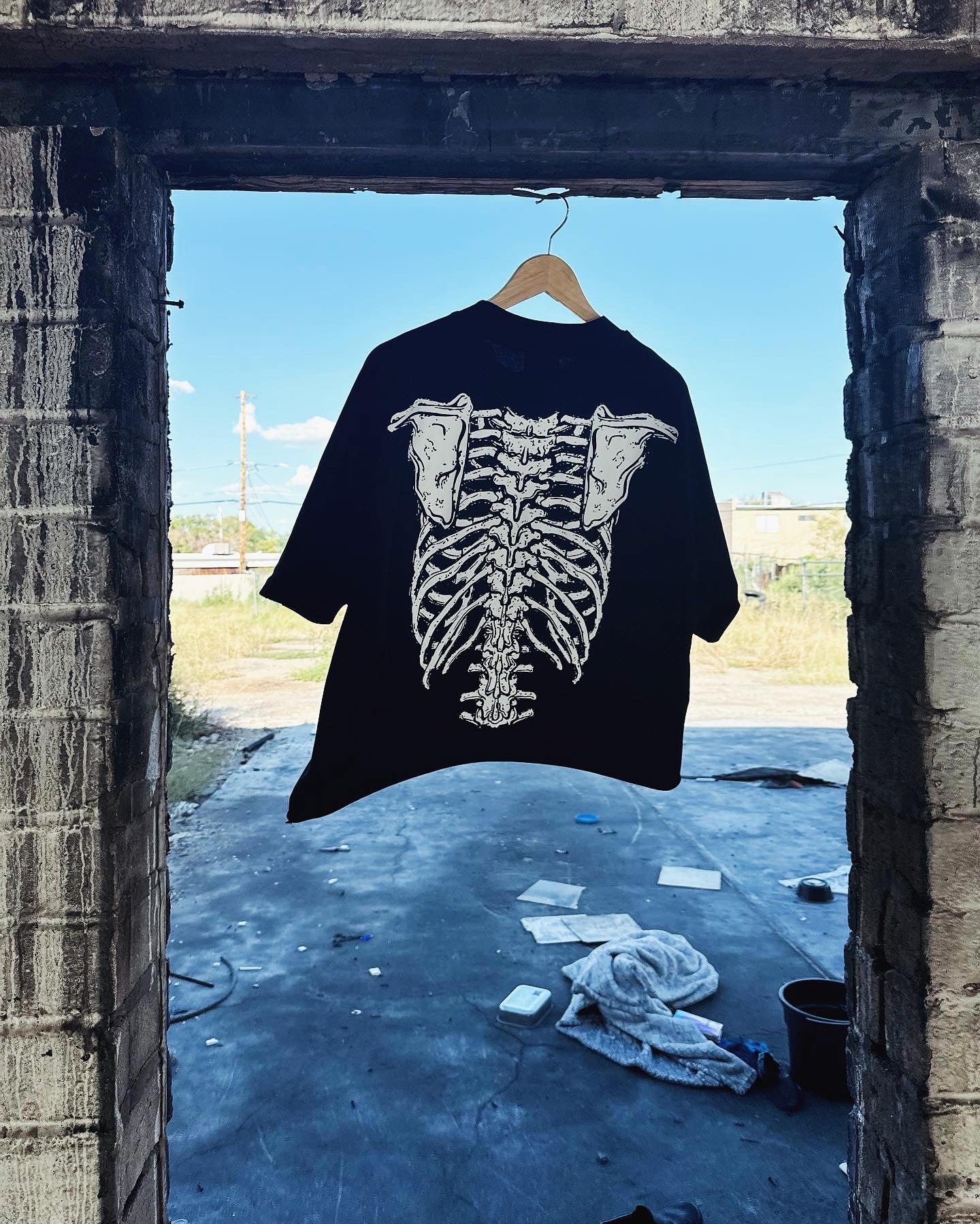Dry Bone T